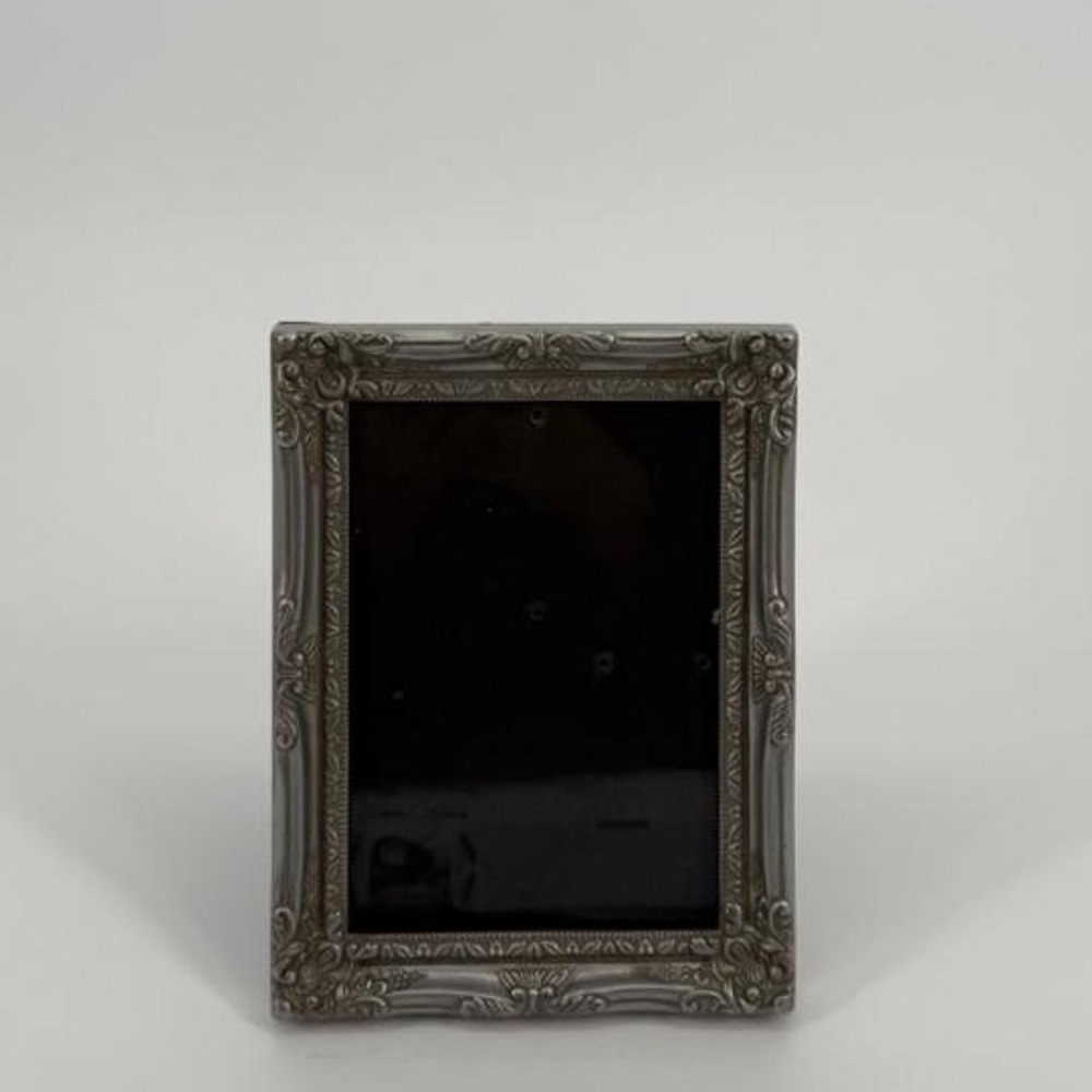 Ornate Silver Picture Frame Floral Scrollwork Vintage Style Tabletop Wall 9"